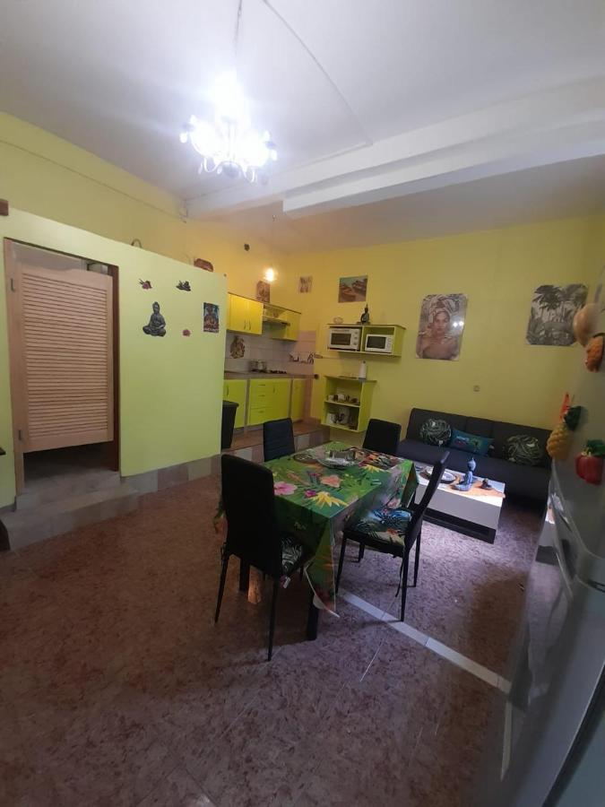 Ti Kaz A Annick Villa Bouillante Luaran gambar